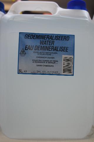 Gedemineraliseerd water